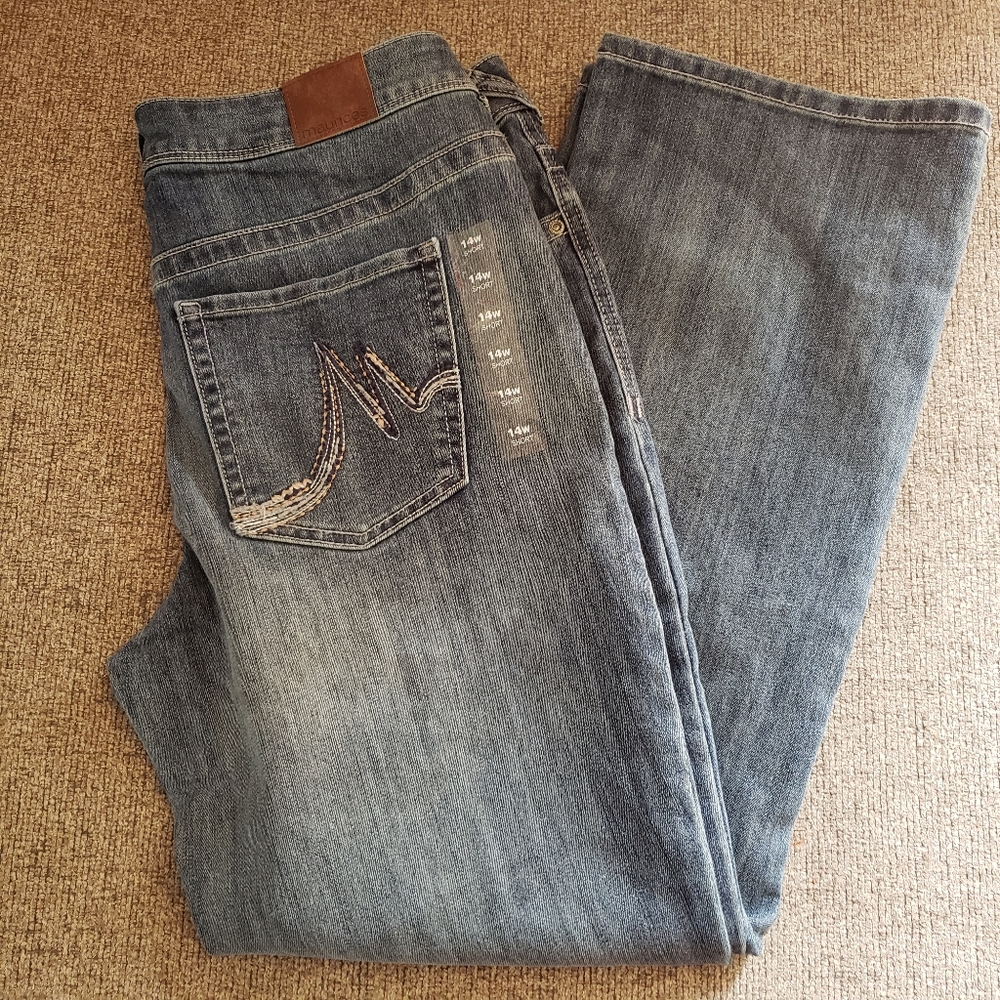 Maurices Slim Boot Cut Jeans, size 14W short